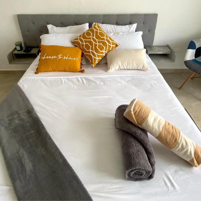Casa en condominio privado, Alberca, terraza a 10 min de Playa Marlin - Three-Bedroom House - 12