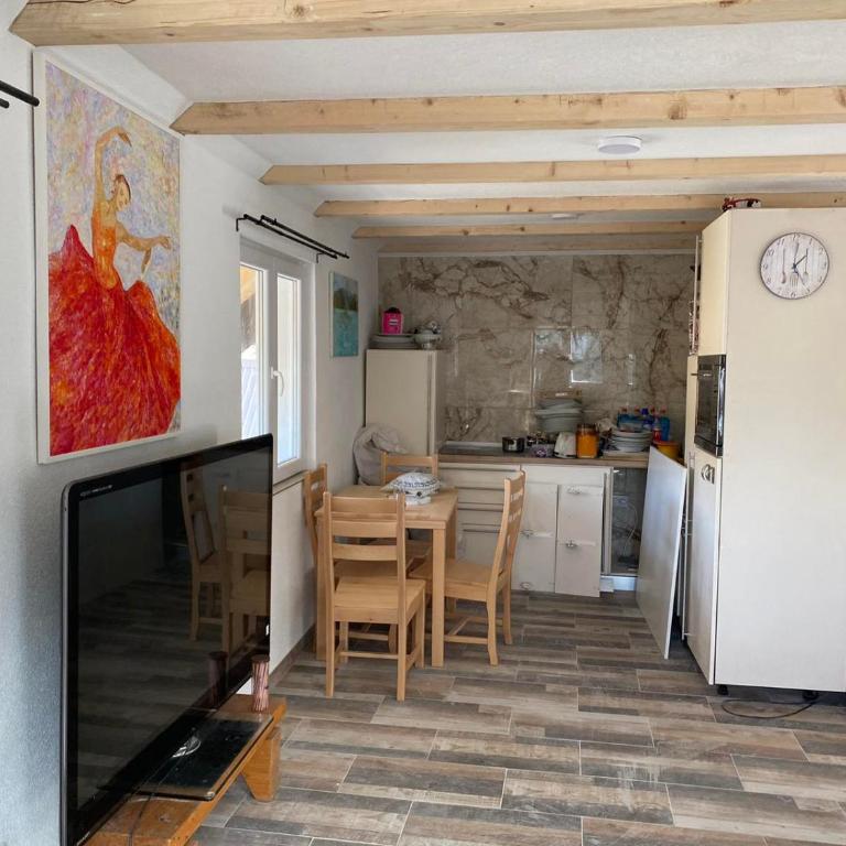 Durmitor Bela - Deluxe Family Room - 3