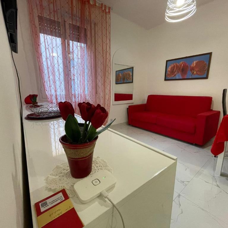 WH - Dolce Vita - Bilocale - 5 Minuti Dal Centro - Parcheggio Gratuito - Wifi - Appartamento con 1 Camera da Letto - 5