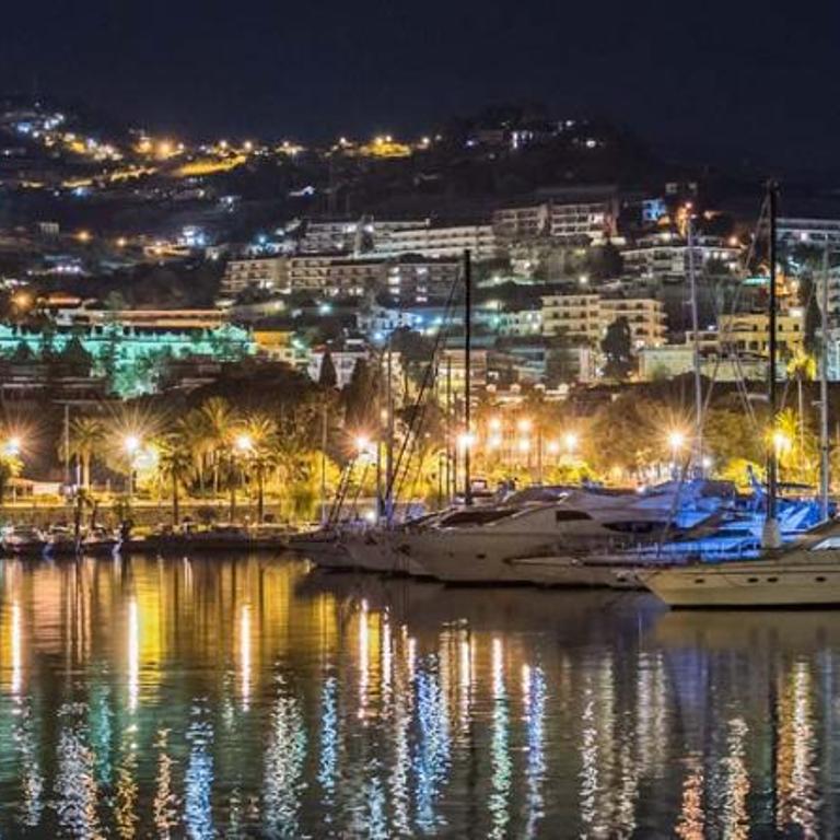 WH - Dolce Vita - Bilocale - 5 Minuti Dal Centro - Parcheggio Gratuito - Wifi - Appartamento con 1 Camera da Letto - 12