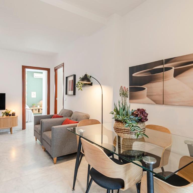 AvantiStays Las Setas, en el corazón de Sevilla y con vistas a La Giralda - Three-Bedroom Apartment - 10