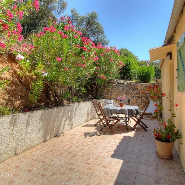 L'AMANDIER -LE FIGUIER-LES LAURIERS ROSES - Maison 1 Chambre - 7