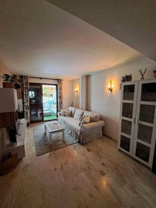 Olivia Sunny 2 bedroom Apartament Punta Prima - Two-Bedroom Apartment - 7