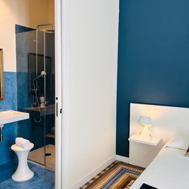 L'Esplai Valencia - Double Room with Balcony and City View - 5