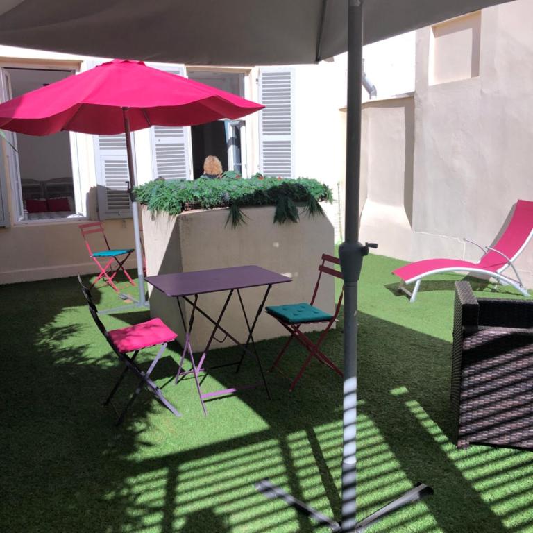 Superbe 2 pièces Carré d’or avec grande Terrasse - Appartement 1 Chambre - 13
