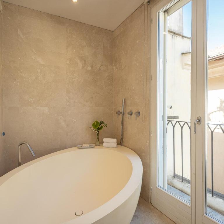 Amazing Piazza Venezia with Jacuzzi and terrace - Appartamento con 2 Camere da Letto - 68
