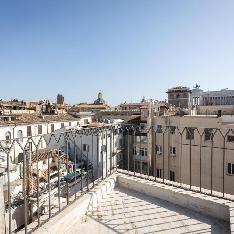 Amazing Piazza Venezia with Jacuzzi and terrace - Appartamento con 2 Camere da Letto - 79