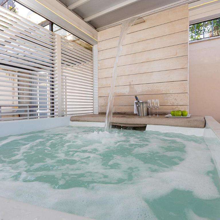 Amazing Piazza Venezia with Jacuzzi and terrace - Appartamento con 2 Camere da Letto - 5