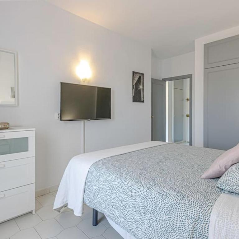 Apt BenalBeach Sunny with sea views - One-Bedroom Apartment - 20