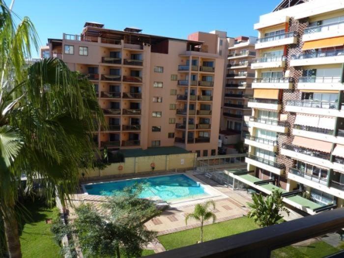 Esplendido APARTAMENTO, CARIHUELA EDIFICIO EL REMO, PRIMERA LÍNEA - Apartamento de 2 dormitorios - 31