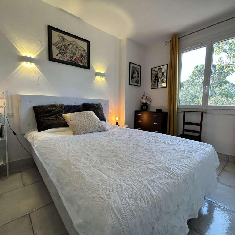 Sainte Maxime Sémaphore : Haut de Villa T4, Piscine, Terrasse, Clim, Proche Mer - FR-1-226-531 - Apartment - 5