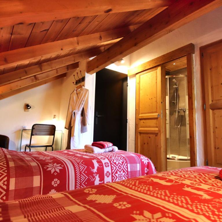 Slope-Side Chalet w/Jacuzzi, Home Cinema, for 16 Guests - Chalet - 20