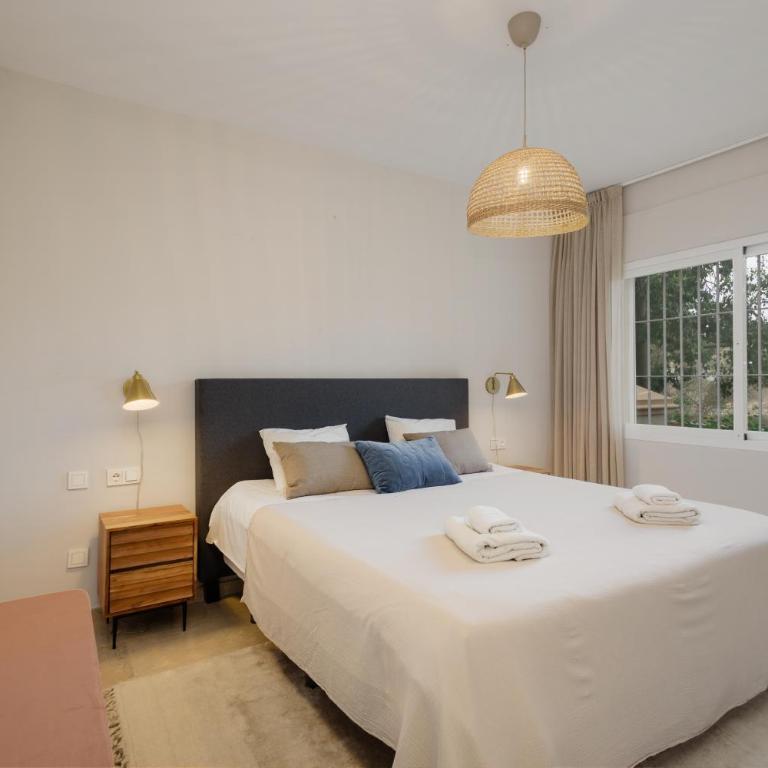 Luxurious frontline golf apartment in Elviria - Apartamento de 2 dormitorios - 41