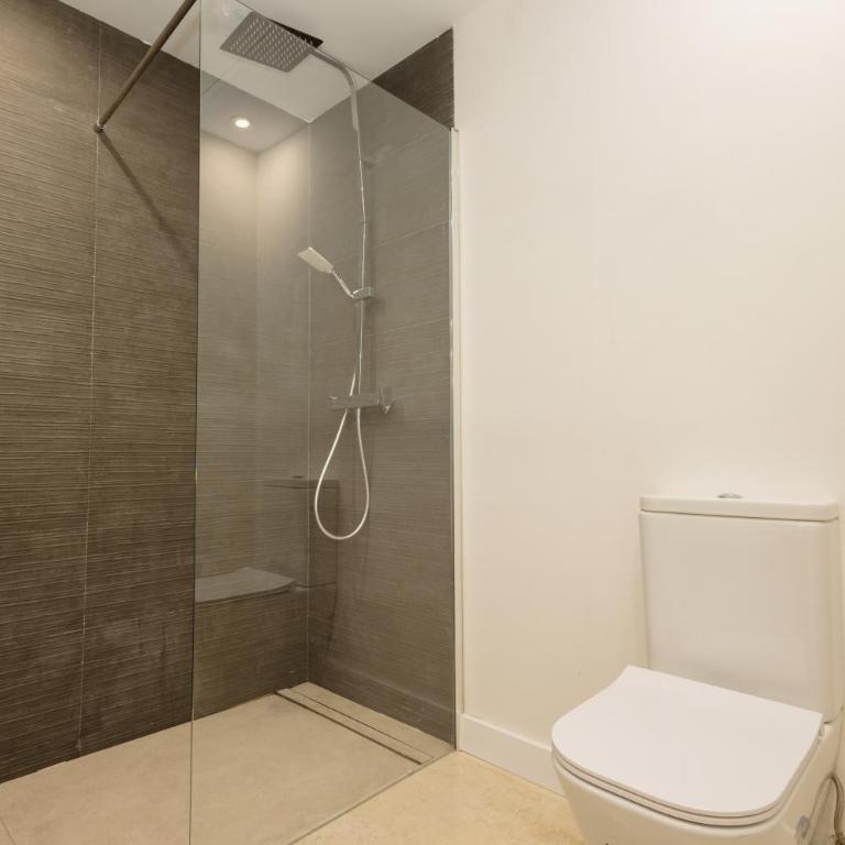 Luxurious frontline golf apartment in Elviria - Apartamento de 2 dormitorios - 40
