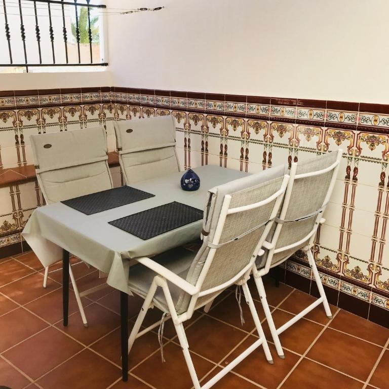 Trevlig 4 bädds lägenhet i Nerja! - Apartamento de 2 dormitorios - 1