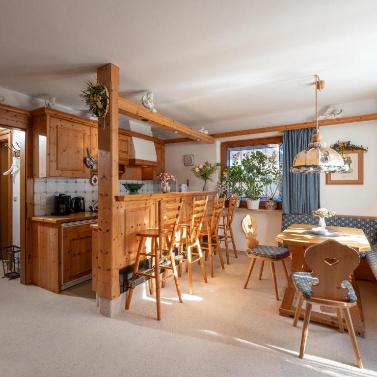 Chalet - Appartements Julitta - Apartment mit Balkon - 7