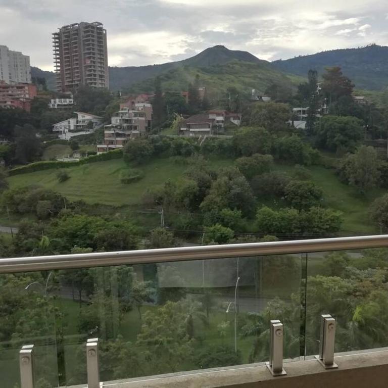 Apto Amplio & Vista a la Montaña - Apartamento de 3 dormitorios con vistas a las montañas - 16