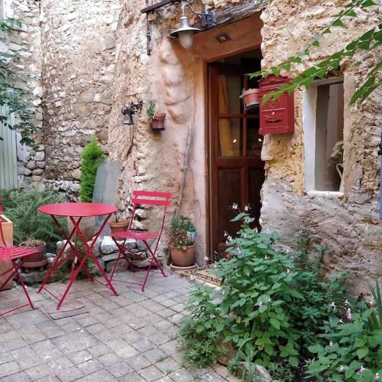 Maisonnette au pied du Mont Ventoux ste colombe - One-Bedroom Apartment - 2