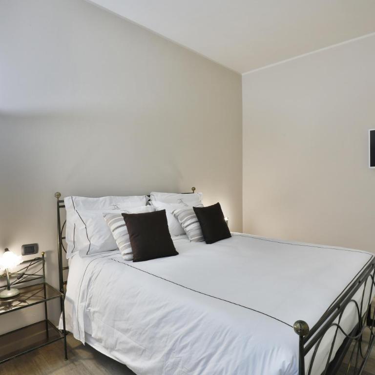 DANTE SUITE - Two-Bedroom Apartment - 6