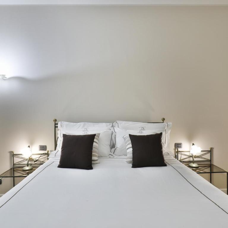 DANTE SUITE - Two-Bedroom Apartment - 8