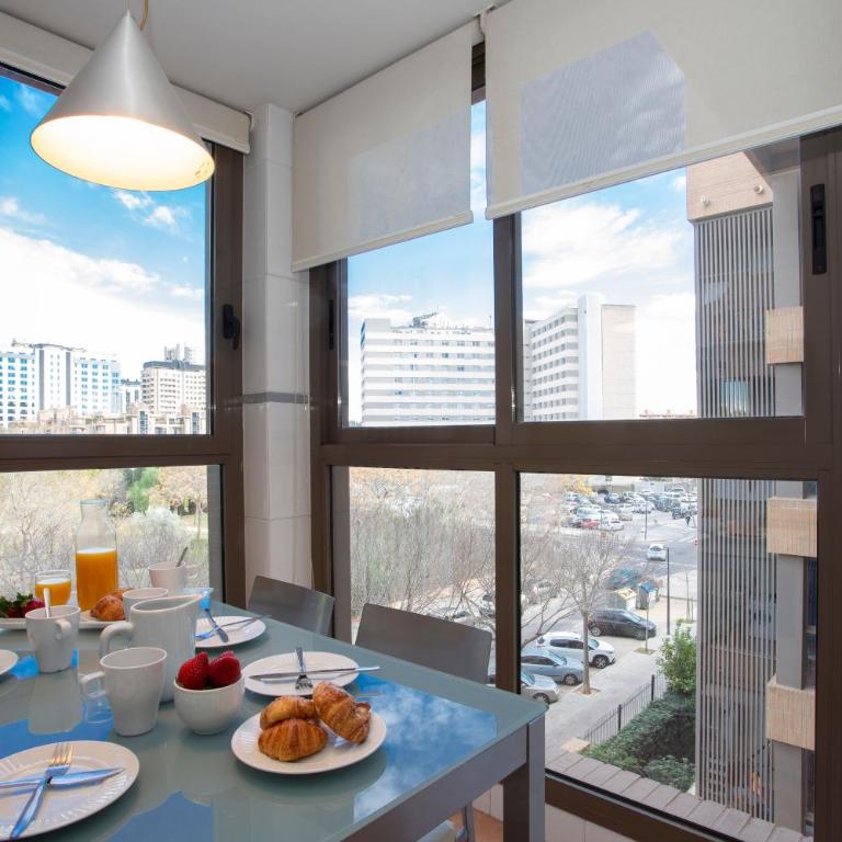 SingularStays Palacio de Congresos - Three-Bedroom Apartment - 35