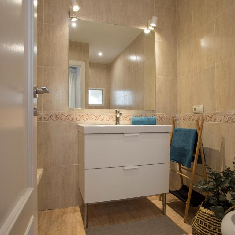 SingularStays Quevedo II - Two-Bedroom Apartment - 4