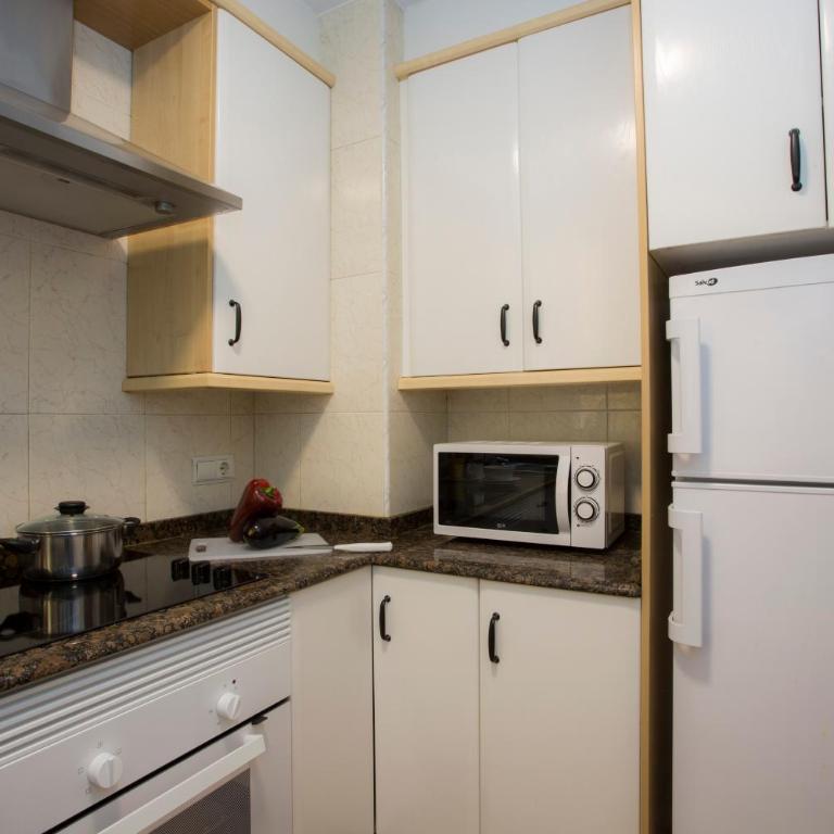 SingularStays Quevedo II - Two-Bedroom Apartment - 9