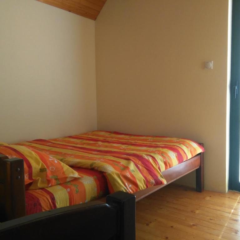 Guesthouse Wolf - Dreibettzimmer mit eigenem Bad - 1