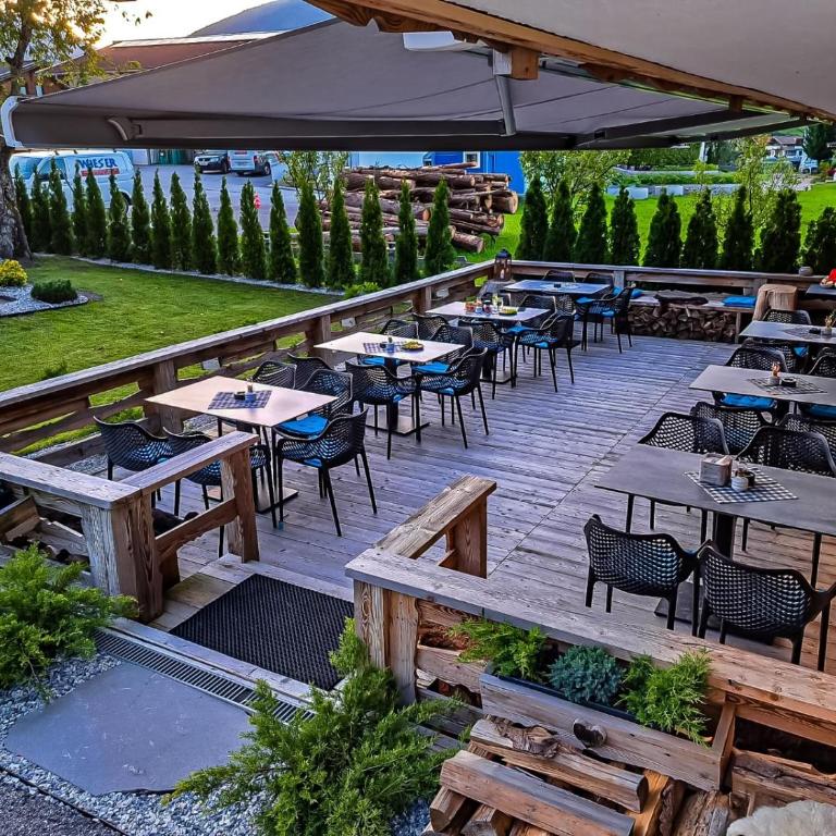 KITZALPEN Pension - Doppelzimmer mit Balkon - 1