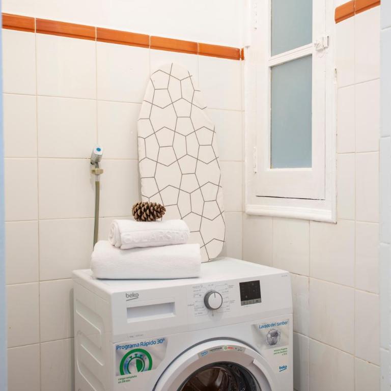 SingularStays SEU VII - Two-Bedroom Apartment - 13