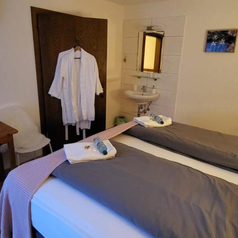 Zum Schneider - Doppelzimmer mit eigenem Bad - 3