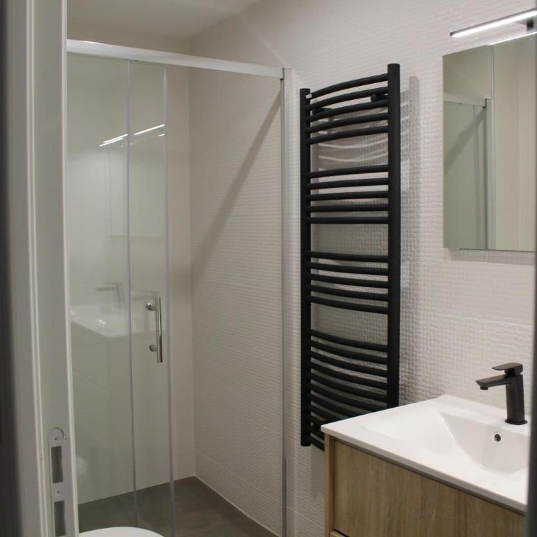 Bienvenue chez Ed T4 cocon bien équipé avec garage et proche transports - Appartement 3 Chambres - 11