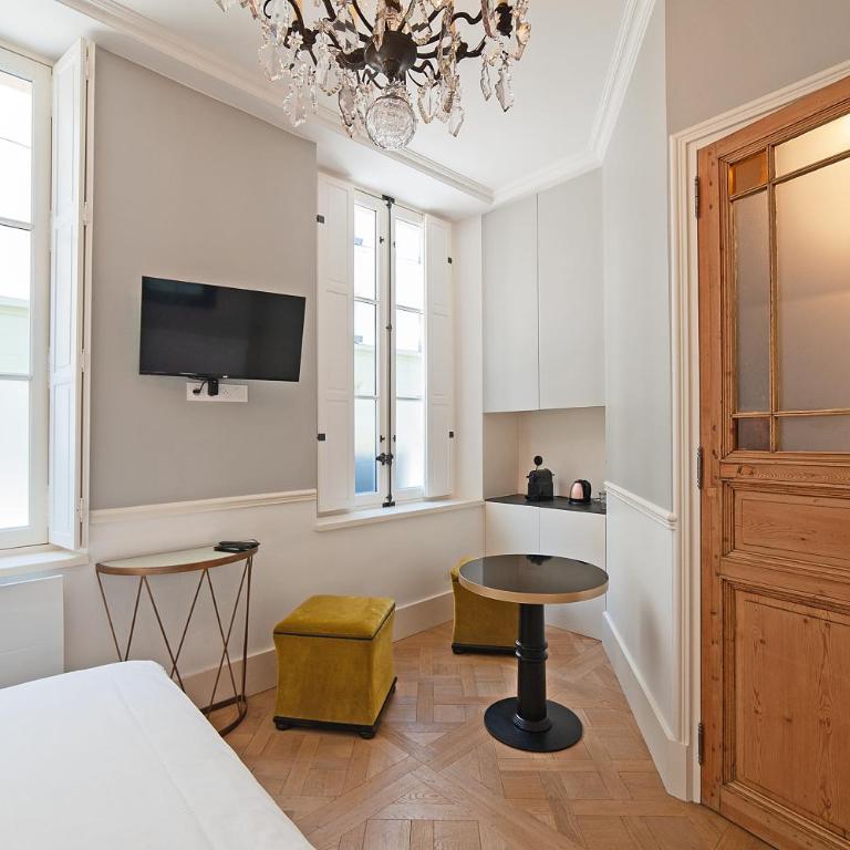 Pavillon Marais - Chambre Double avec Salle de Bains Privative - 3