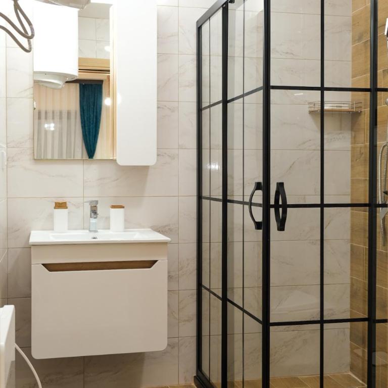 Villa Zagorka and mountain houses A, M, D - Two-Bedroom Chalet - 12