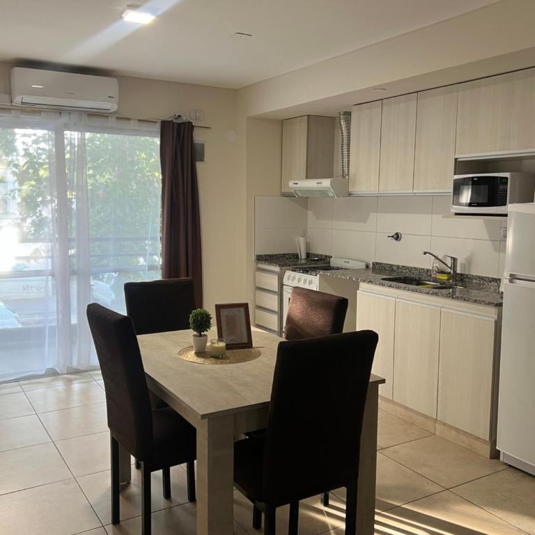 Departamento en pleno centro de Mendoza #2 - Apartamento de 2 dormitorios - 2