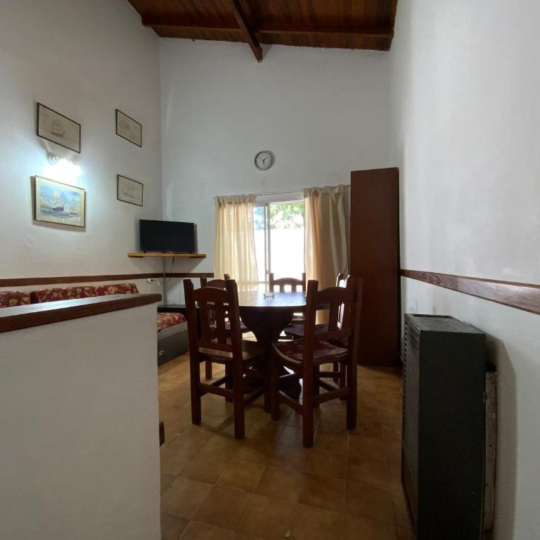 Complejo Quimey No se alquila a jóvenes y se reserva con el 30 porciento del total mediante depósito bancario - One-Bedroom House - 7