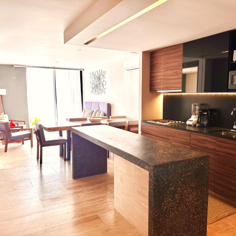 Paseo Luxury House - Two-Bedroom Apartment - 19