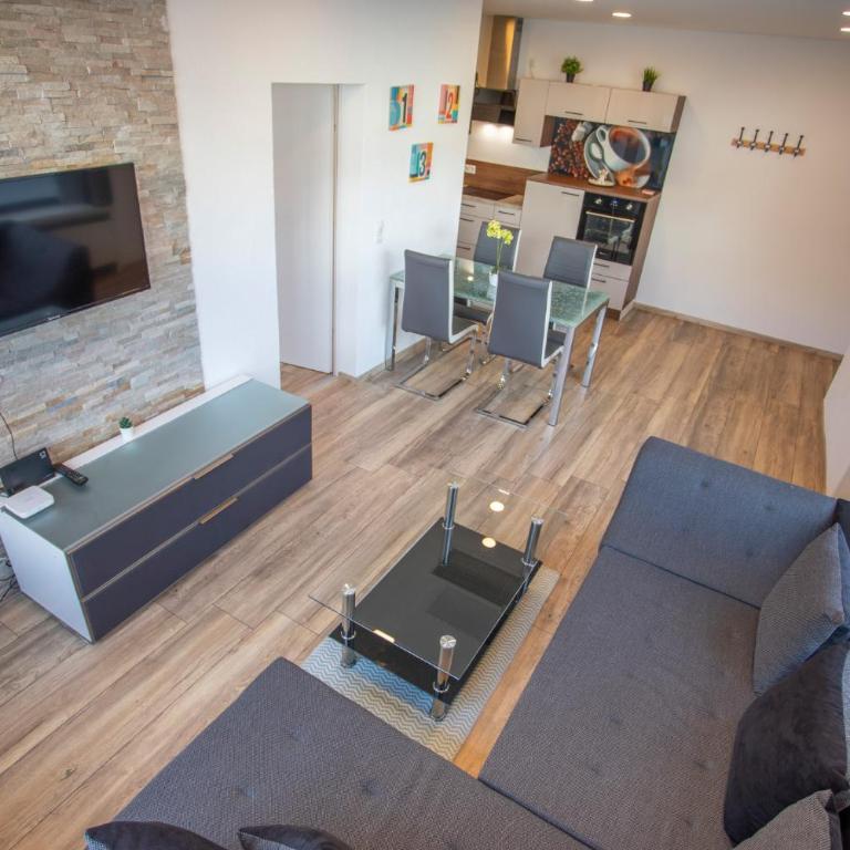 Innsbruck City Apartment + 1 free parking spot - Apartment mit 1 Schlafzimmer - 1