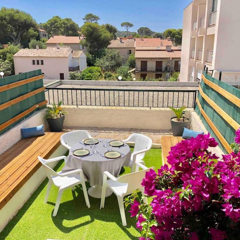 2 min de la Plage, Parking, Terrasse & Wifi! - Studio - 4