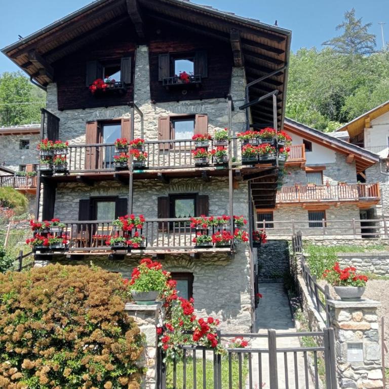 Maison Baradis - grazioso e tranquillo trilocale con vista montagne - Appartamento con 2 Camere da Letto - 1