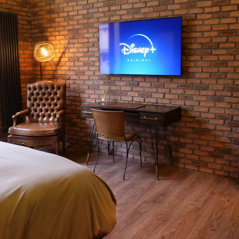 35 SPEAKEASY - Ambiance PUB Anglais Centre Ville avec Parking - Appartement 1 Chambre - 40