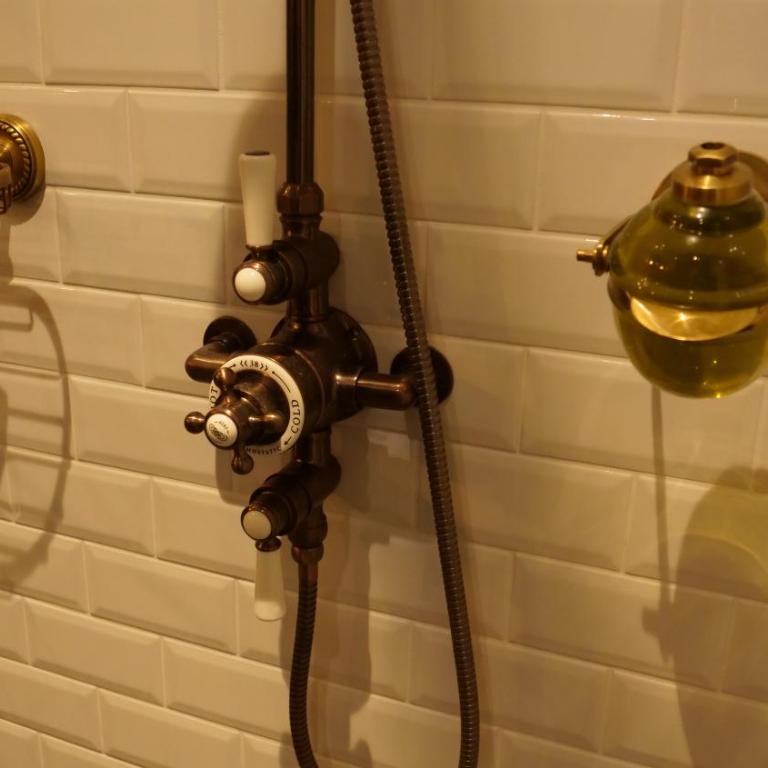 35 SPEAKEASY - Ambiance PUB Anglais Centre Ville avec Parking - Appartement 1 Chambre - 67