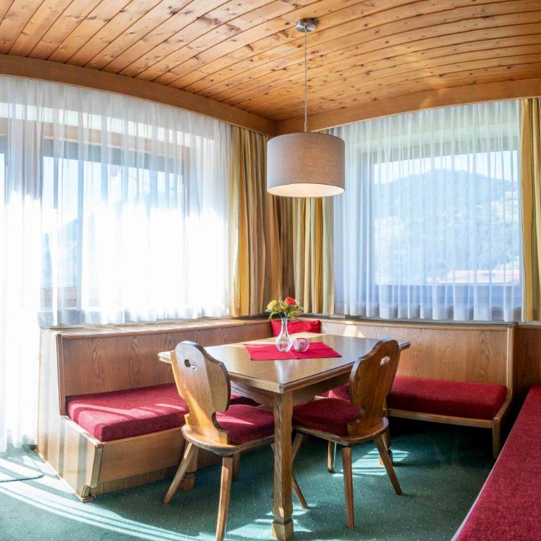 Ferienwohnungen Monja und Dietmar Thöni - Apartment Nr. 8 - 1