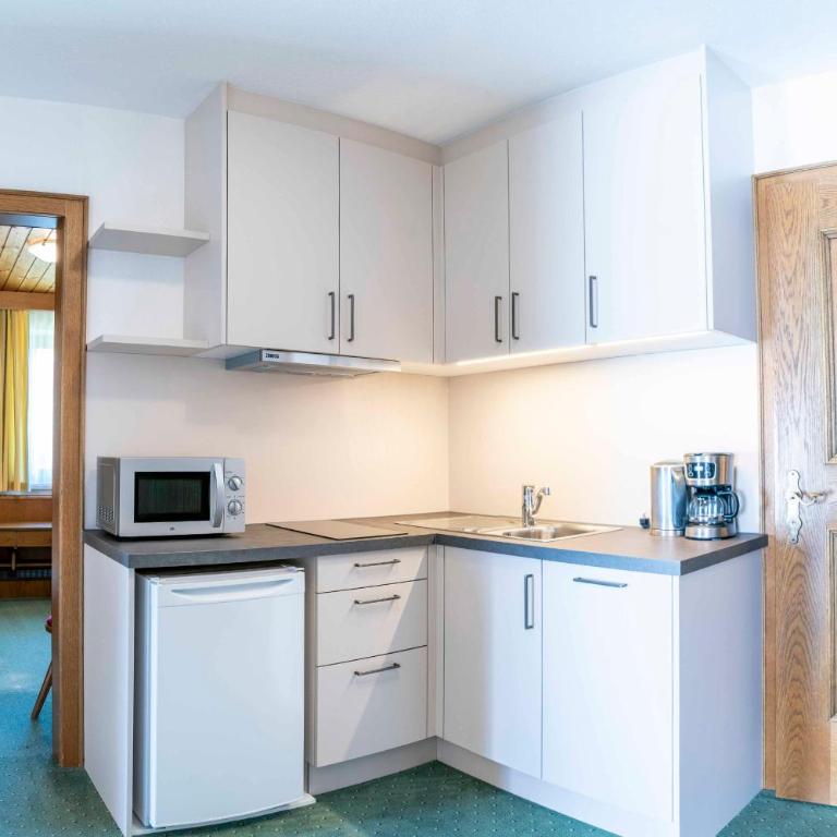 Ferienwohnungen Monja und Dietmar Thöni - Apartment Nr. 8 - 2