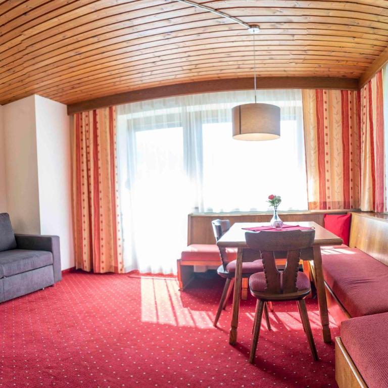 Ferienwohnungen Monja und Dietmar Thöni - Apartment 4 - 2