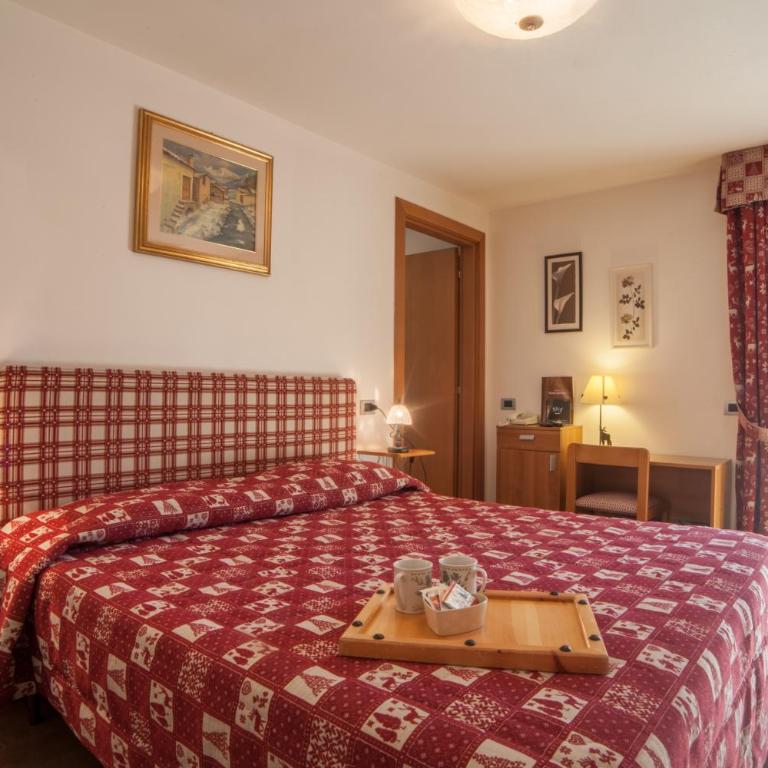 Albergo Punta Zerbion - Doppel- oder Zweibettzimmer - 1