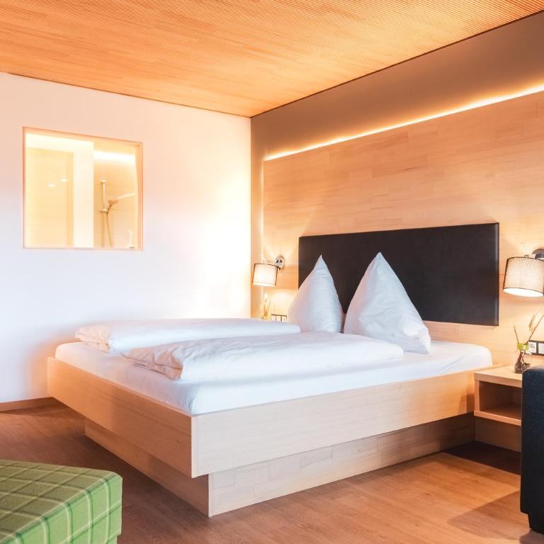 PANORAMA Allgäu Spa Resort - Junior Suite mit Balkon - 3