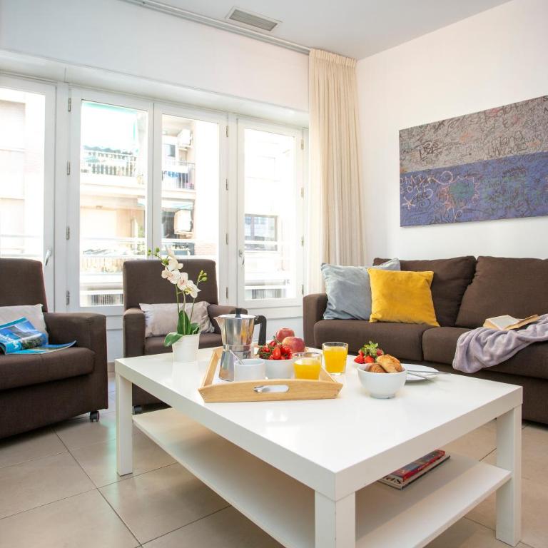 SingularStays Mar44 - Three-Bedroom Apartment (7 Adults) - 8