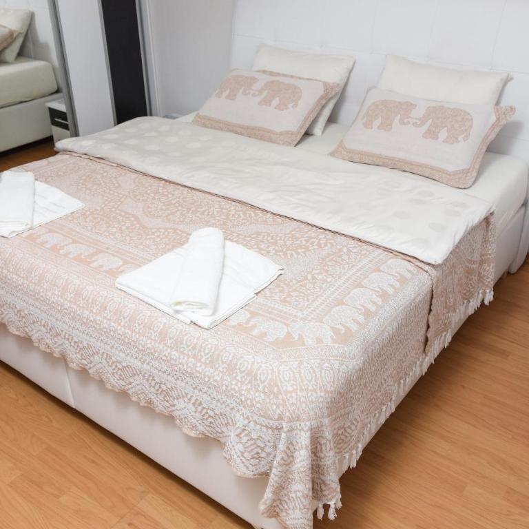 Apartment Marija - Two-Bedroom Apartment - 13