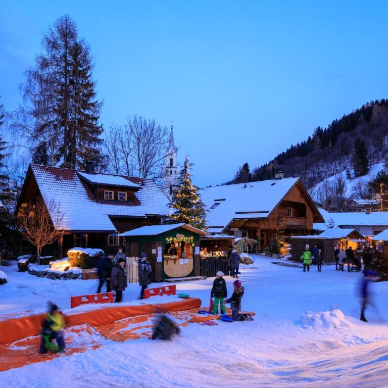 Das Dorf in der Stadt - Exklusives Chalet mit 3 Schlafzimmern und Terrasse A - 5